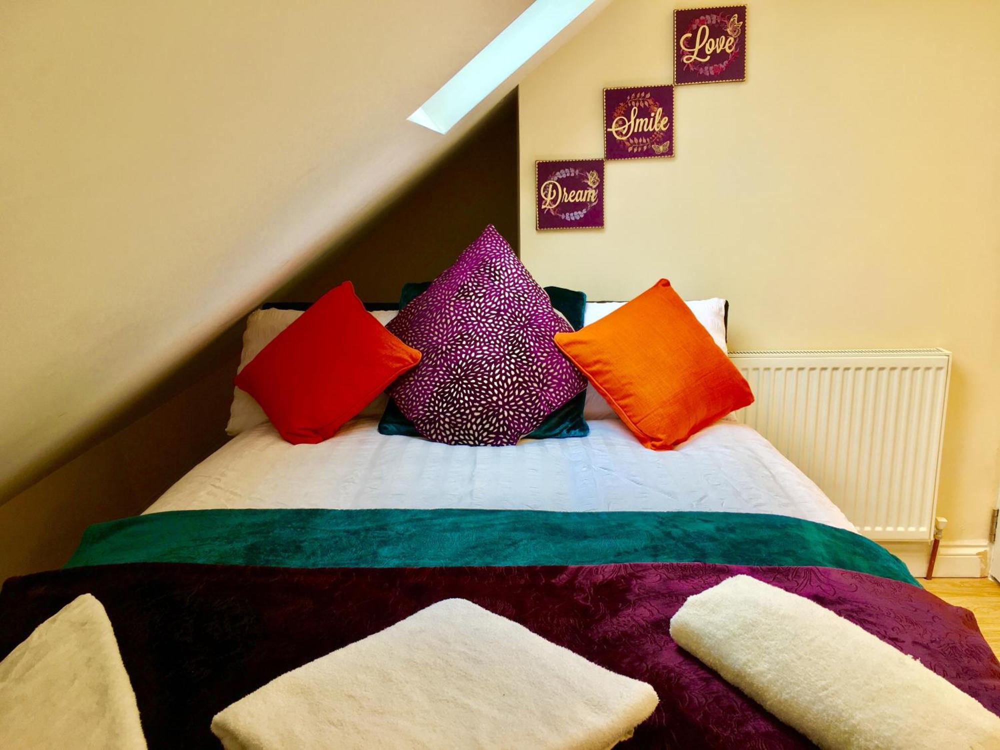 1 Bed Apartment,Recep,Kitchen,Bath Ilford Exterior foto